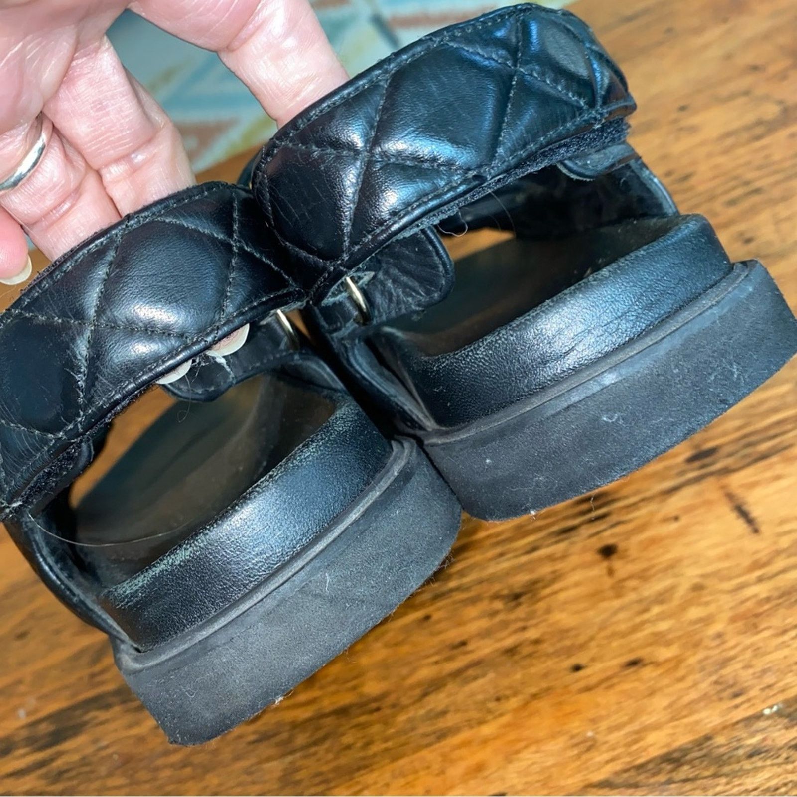 ALOHAS Alohas $210 Black Quilted Hook Loop Sandal Spain 38 7 7.5 Size US 7.5 / IT 37.5 - 13 Thumbnail