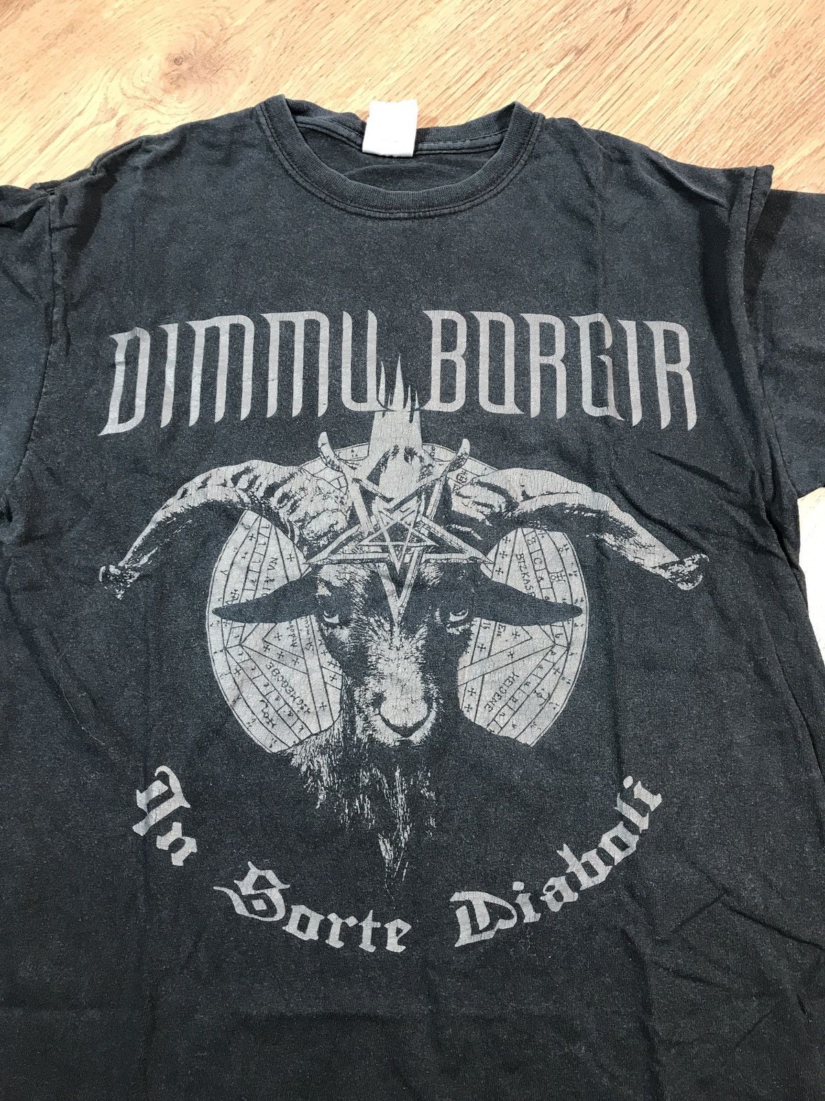 Band Tees × Vintage VTG Dimmu Borgir “In Sorte Diaboli” 00s Metal Rock Tee Size US M / EU 48-50 / 2 - 2 Thumbnail