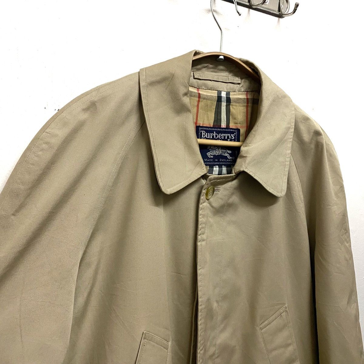 Burberry Vintage BURBERRYs' Nova Check Trench Classic Made ENGLAND Size US L / EU 52-54 / 3 - 4 Thumbnail