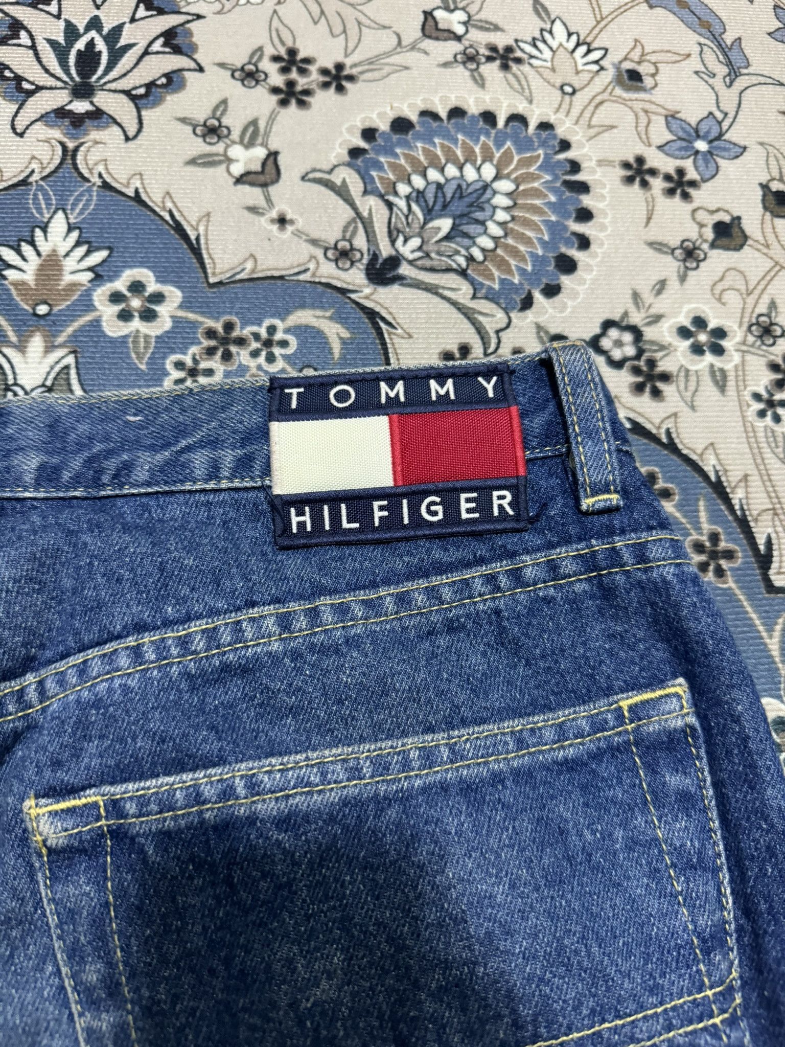 Tommy Hilfiger × Vintage Vintage 90 Tommy Hilfiger Side Tape Hip Hop Skateboard Jeans Size US 32 / EU 48 - 6 Thumbnail