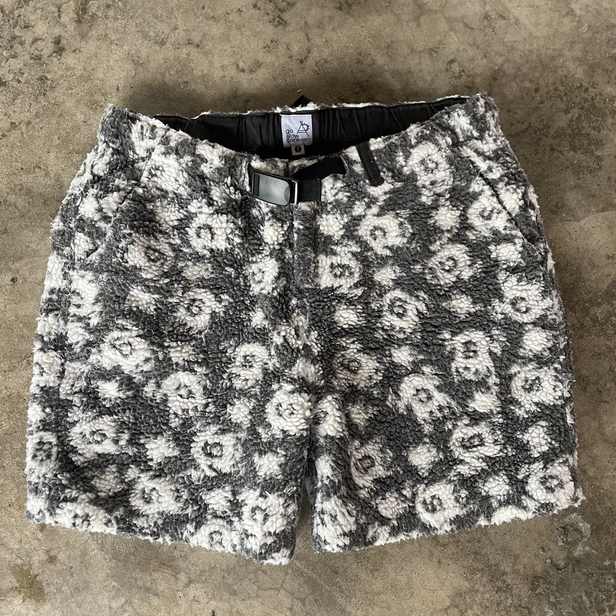 Japanese Brand × go slow caravan 🔥🔥🇯🇵Go Slow Caravan Nice Sherpa Fleece Outdoor Shorts Pants Size US 30 / EU 46 - 1 Thumbnail