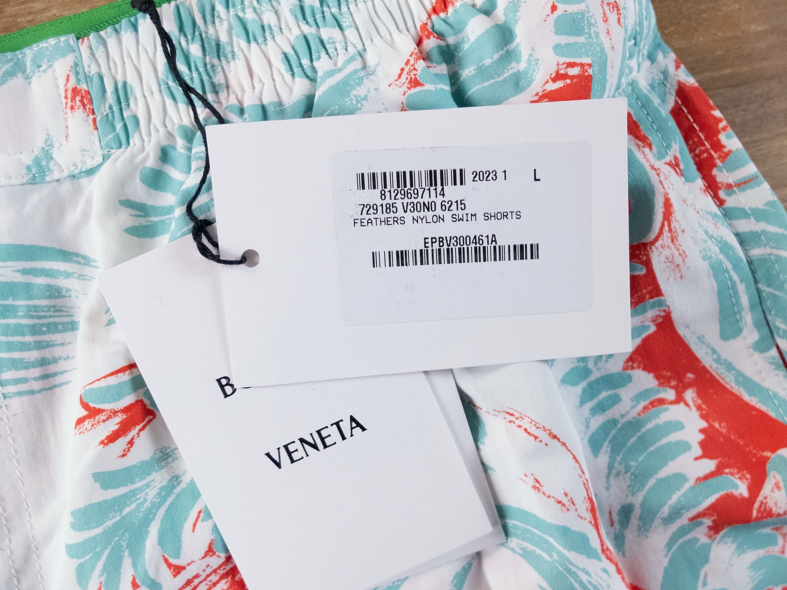 Bottega Veneta BOTTEGA VENETA white feather print nylon swim shorts Large q Size US 34 / EU 50 - 4 Thumbnail