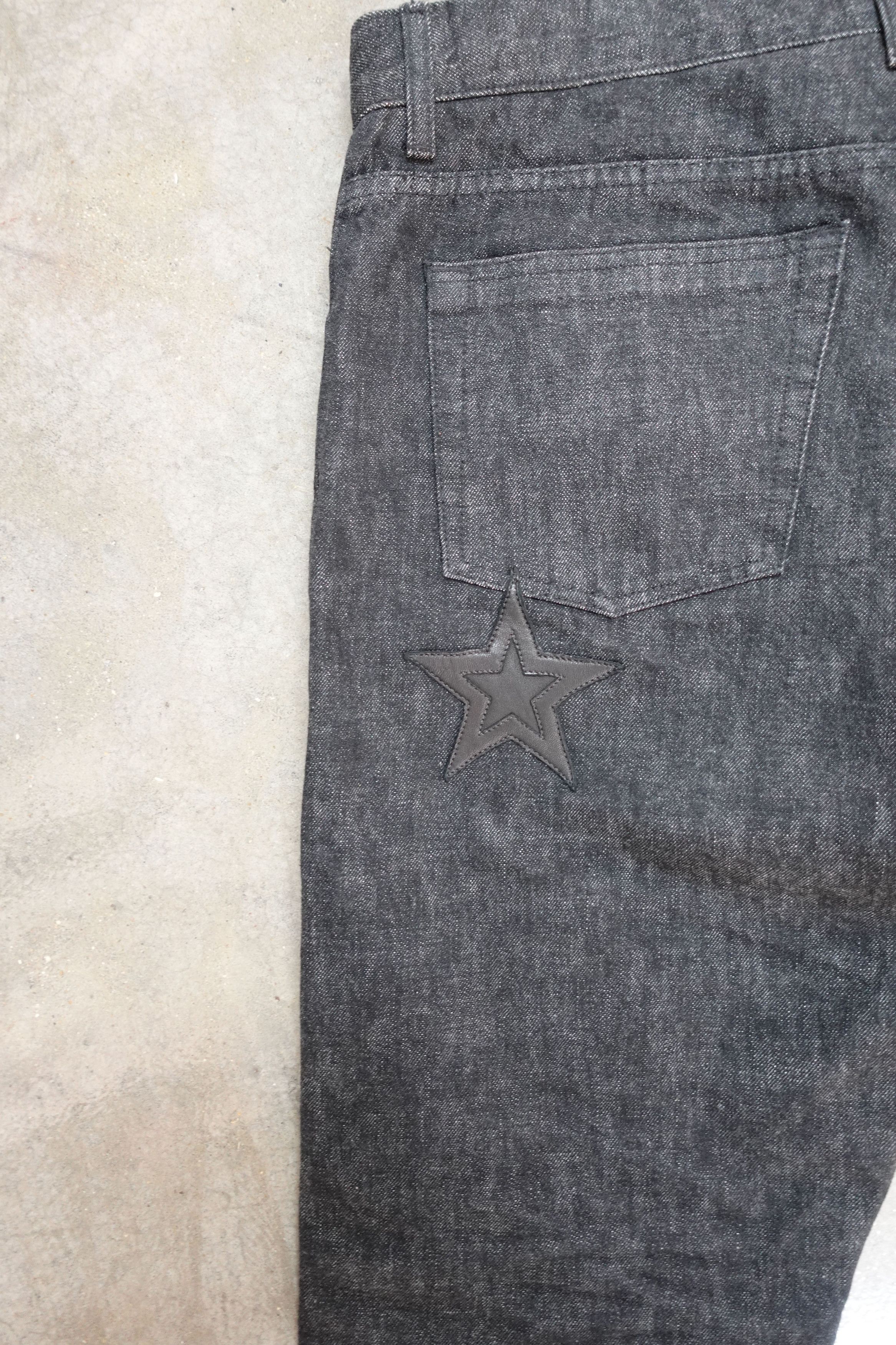 Chrome Hearts CHROME HEARTS FLEUR KNEE STAR PATCH JEANS BLACK Size US 38 / EU 54 - 8 Thumbnail