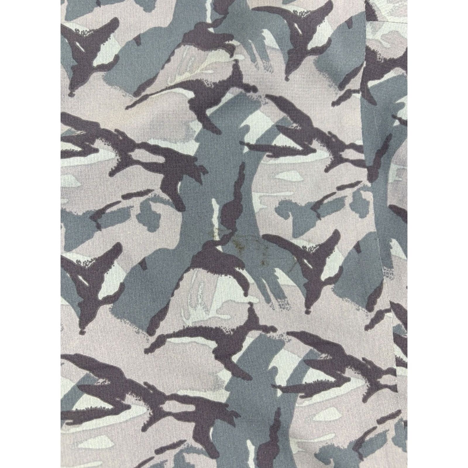 Patagonia Patagonia Shorts Mens 33 Camo Wavefarer Board Swim Trunks Hiking Outdoor Casual Board Shorts Mens Regular Blue 90s? Size US 35 - 3 Thumbnail