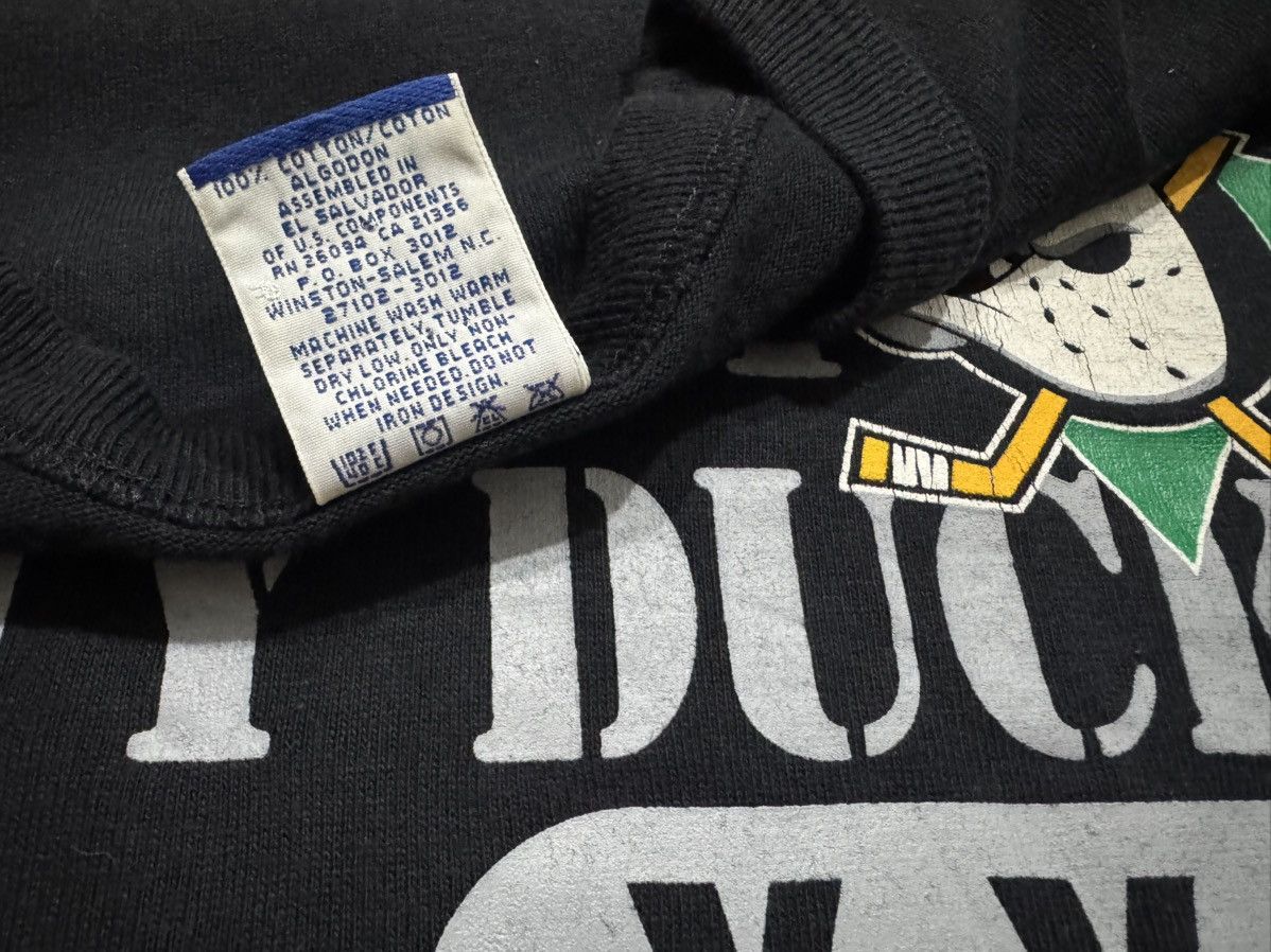 Champion × Disney × NHL Vintage 90’s Anaheim Mighty Ducks by Champion Size US L / EU 52-54 / 3 - 4 Thumbnail