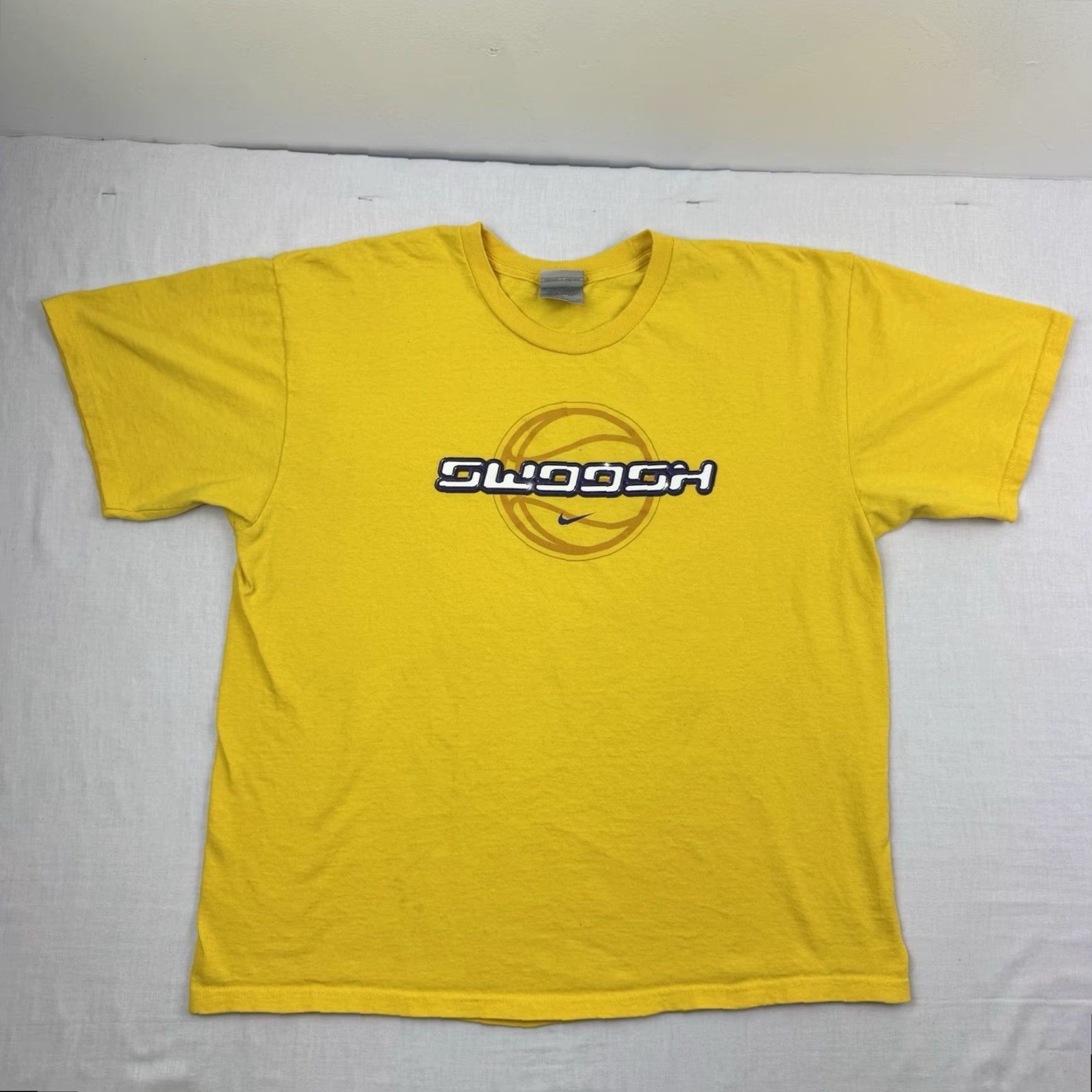 Nike VINTAGE Nike T-Shirt Adult Large Yellow 90s Y2K Sports Mens Size US L / EU 52-54 / 3 - 3 Thumbnail