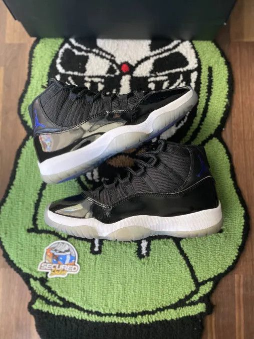 Jordan Brand × Nike Jordan 11 Retro Space Jam (2016) Size US 9.5 / EU 42-43 - 2 Thumbnail