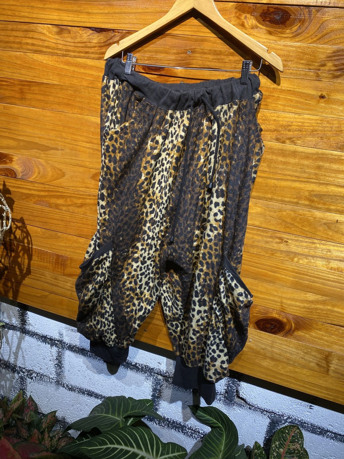 Japanese Brand Clash Leopard Print Sweatpants – Vintage Japanese Streetwear Size US 30 / EU 46 - 3 Thumbnail