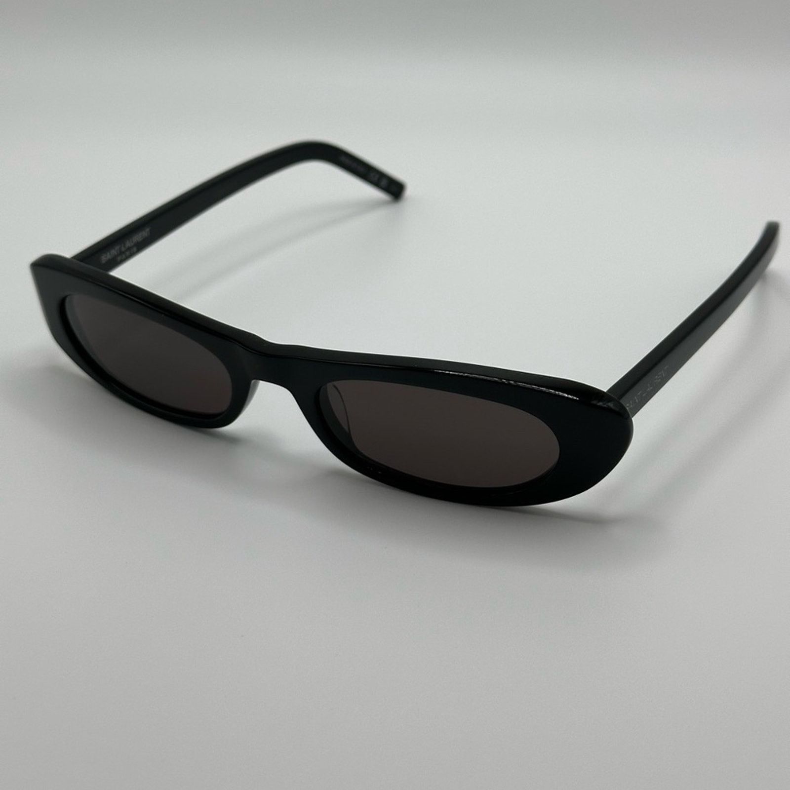 Yves Saint Laurent BRAND NEW SAINT LAURENT SUNGLASSES SL557 SHADE 001 Black Size ONE SIZE - 3 Thumbnail