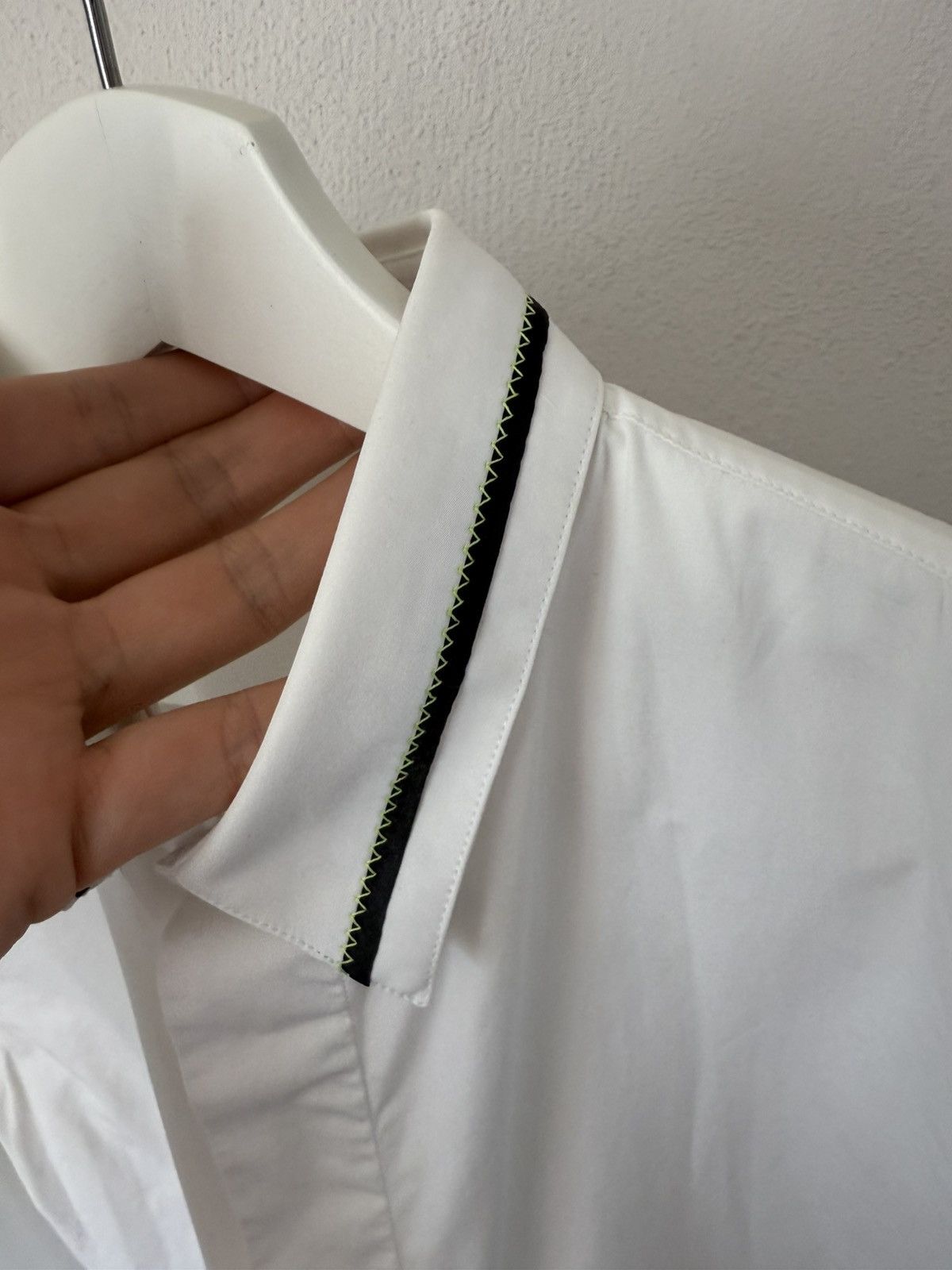 Dior Dior Homme White Cotton Shirt with Contrast Trim Collar Size US M / EU 48-50 / 2 - 4 Thumbnail