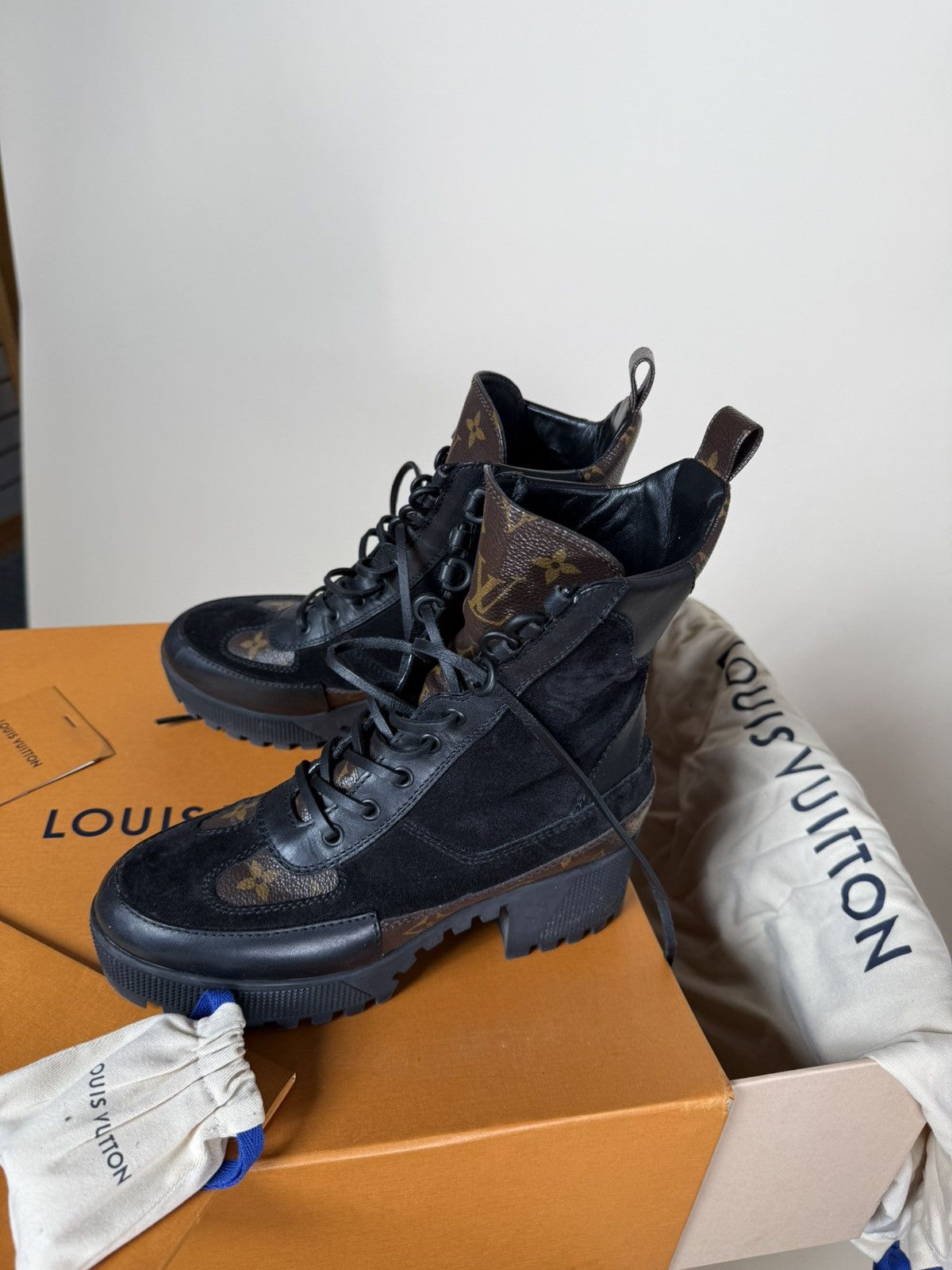 Louis Vuitton Women’s Louis Vuitton Laureate Platform Desert Boots sz36.5 Size US 6.5 / IT 36.5 - 3 Thumbnail