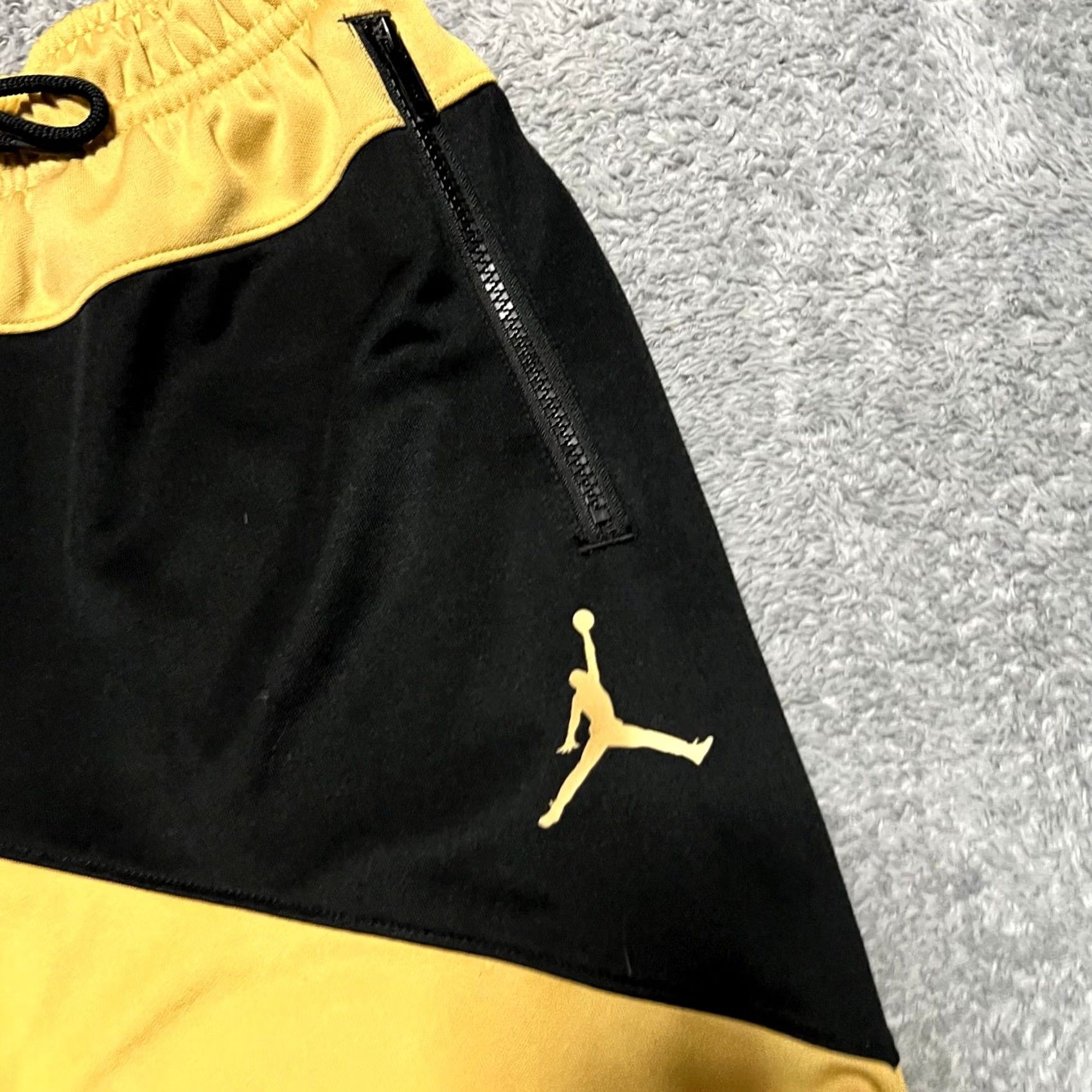 Jordan Brand Jordan Jumpman Tricot Wave Shorts Mens Small Black Gold Colorblock Zip Pockets Size US 29 - 2 Thumbnail