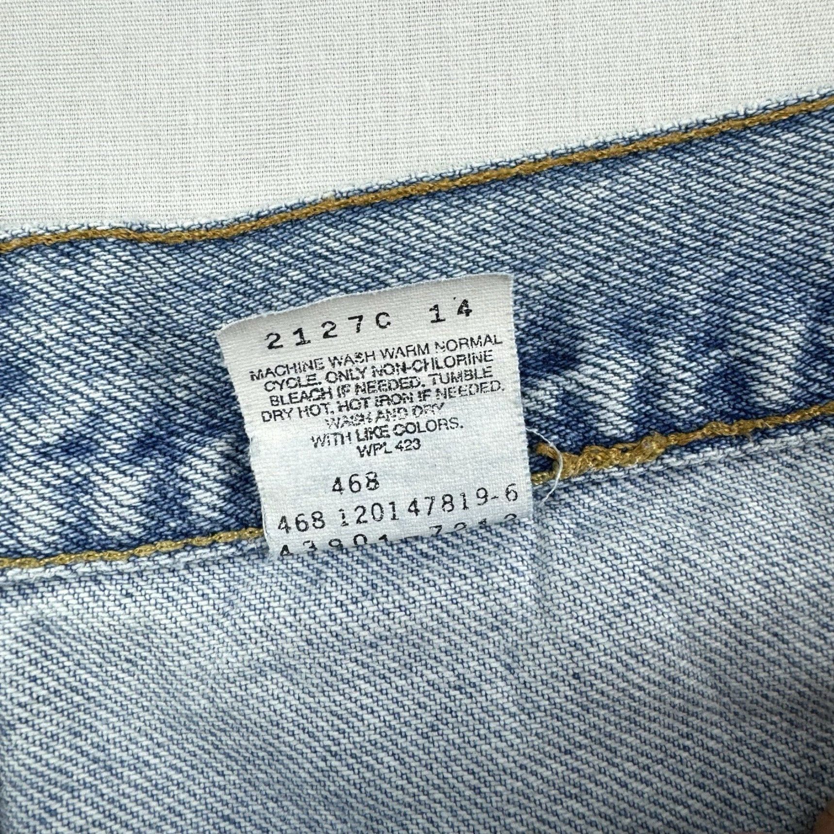 Levi's VINTAGE Levi's Jeans Men 38x30 Blue 90s Grunge Straight Regular Pants Vintage Worn Thrashed Size US 38 / EU 54 - 5 Thumbnail
