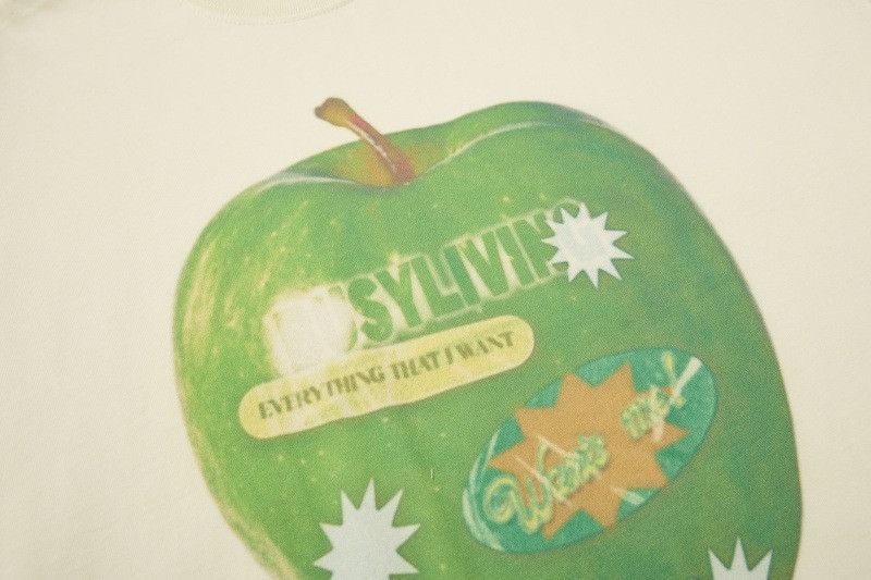Japanese Brand Men's Loose Casual Short-Sleeve T-Shirt with Apple Pattern Size US M / EU 48-50 / 2 - 3 Thumbnail