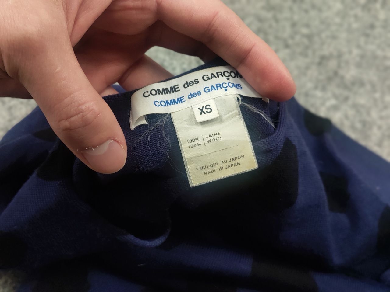 Comme des Garcons Vintage COMME des GARCONS Dot Printed Wool Knit Sweater Size US XS / EU 42 / 0 - 13 Thumbnail