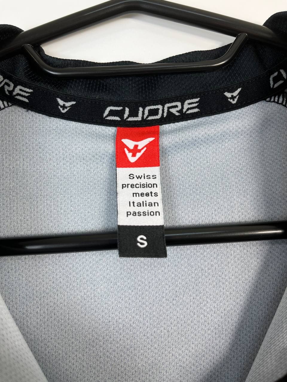 Gear for Sports CUORE CYCLING JERSEY SHIRT SWISS TEAM BLACK SIZE S Size US S / EU 44-46 / 1 - 4 Thumbnail