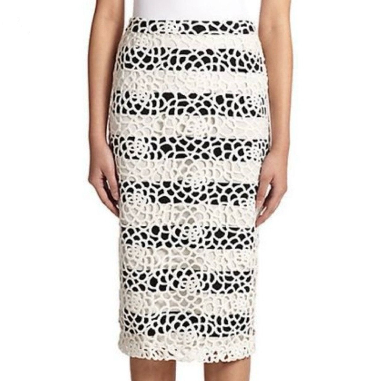 A.L.C. A.L.C. Della Lace Overlay Pencil Skirt Size 0 Size 25" / US 0 / IT 36 - 1 Thumbnail