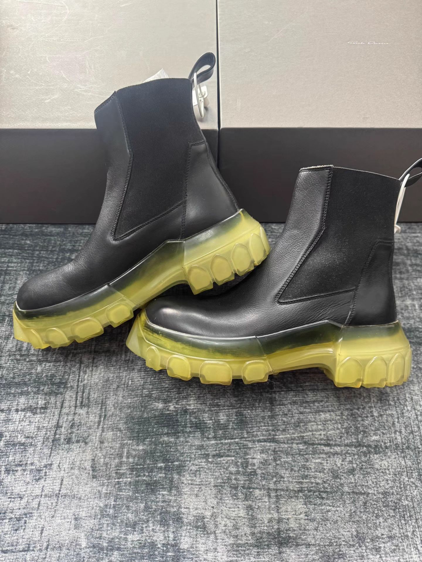 Rick Owens Rick Owens Mainline Transparent Octopus Sole Chelsea Boots Size US 6 / IT 36 - 2 Thumbnail