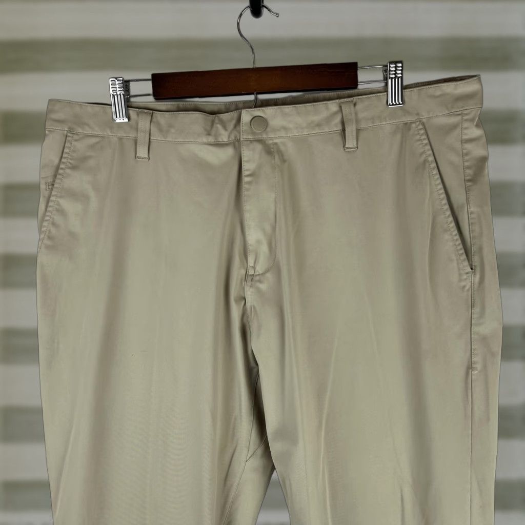 Rhone Rhone Commuter Pants Mens 38x33 Beige Performance Chino Slant Pockets Flat Front Zip Fly 100% Polyester Tapered Inseam 33 Regular Size US 38 / EU 54 - 1 Thumbnail