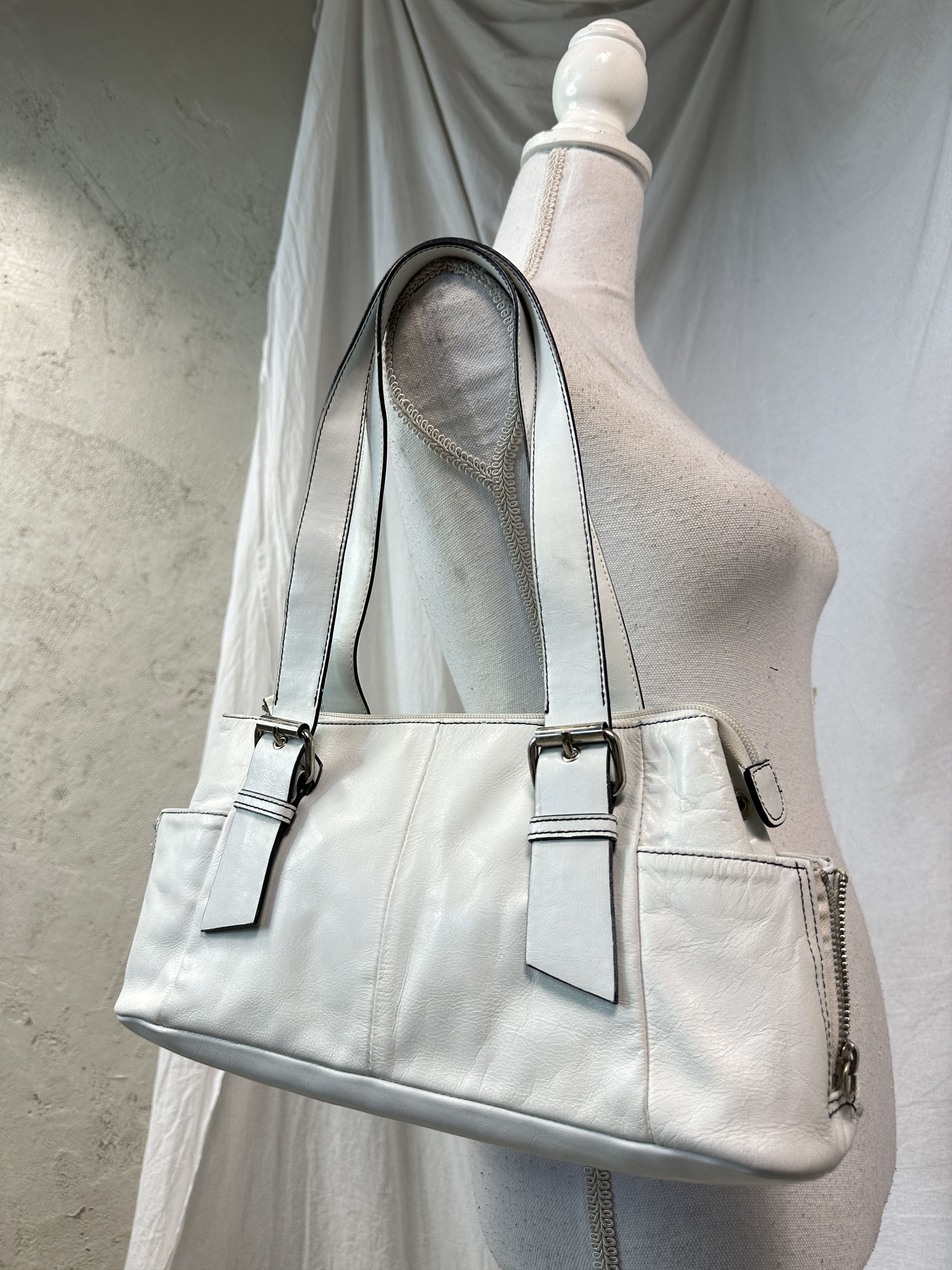 Vintage Vintage Avant Garde Baguette Shouldr Bag Y2K Size ONE SIZE - 1 Thumbnail