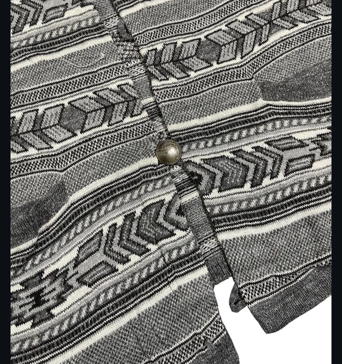 GOA 2000s G.o.a Native Knitted Cardigan y2k Lgb Size US M / EU 48-50 / 2 - 5 Thumbnail