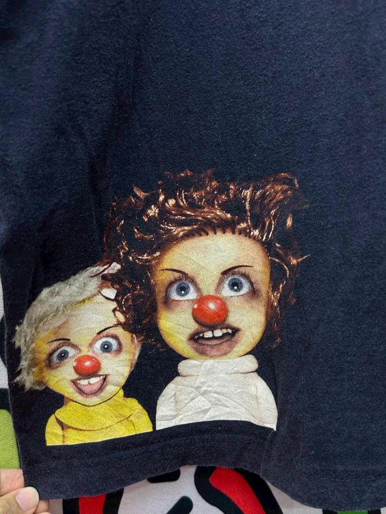 Vintage Vintage 2000s Tete a Claques TV tshirt size M-L Size US L / EU 52-54 / 3 - 4 Thumbnail