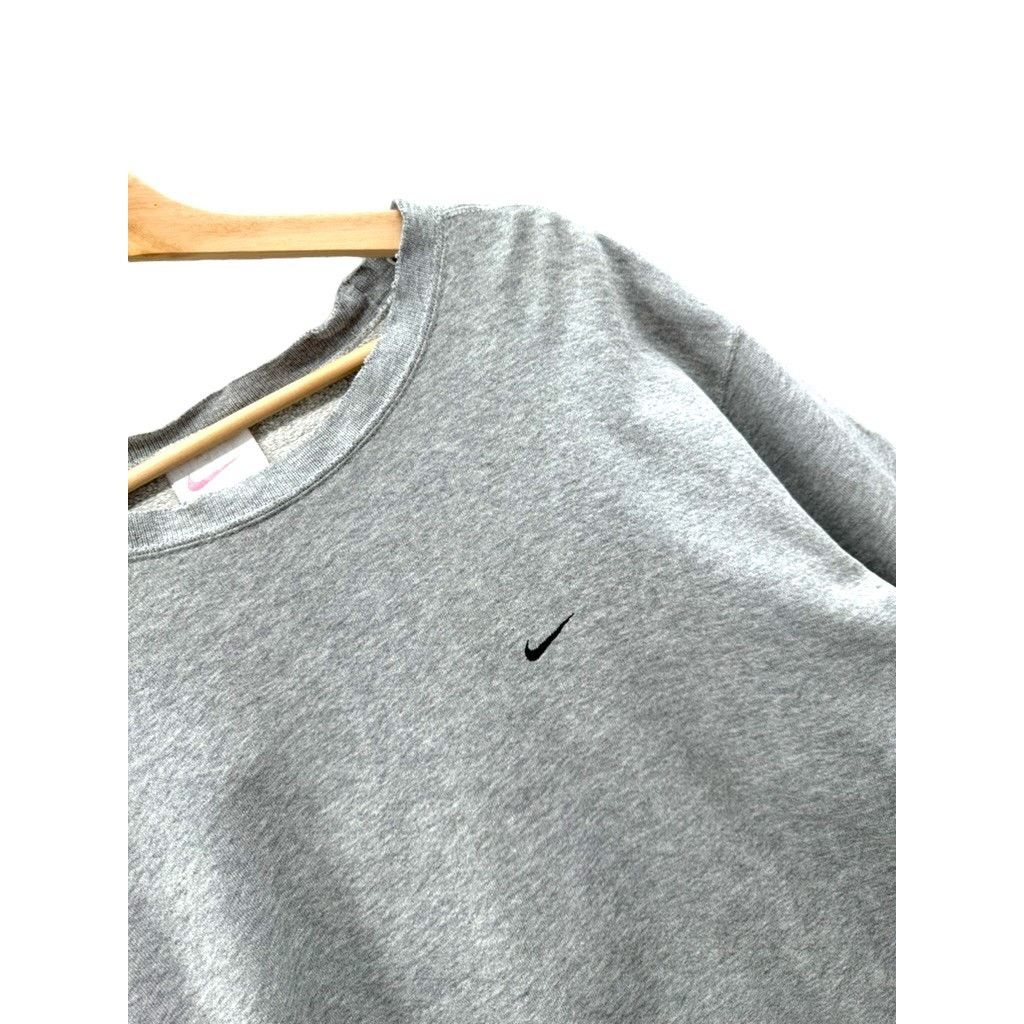 Nike × Vintage 1990's Nike Distressed Embroidered Swoosh Crewneck Size US L / EU 52-54 / 3 - 5 Thumbnail