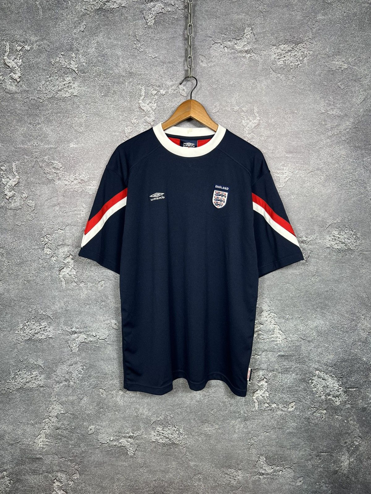 Umbro Vintage 2000s Umbro England Training Jersey T-shirt Size US XL / EU 56 / 4 - 1 Thumbnail