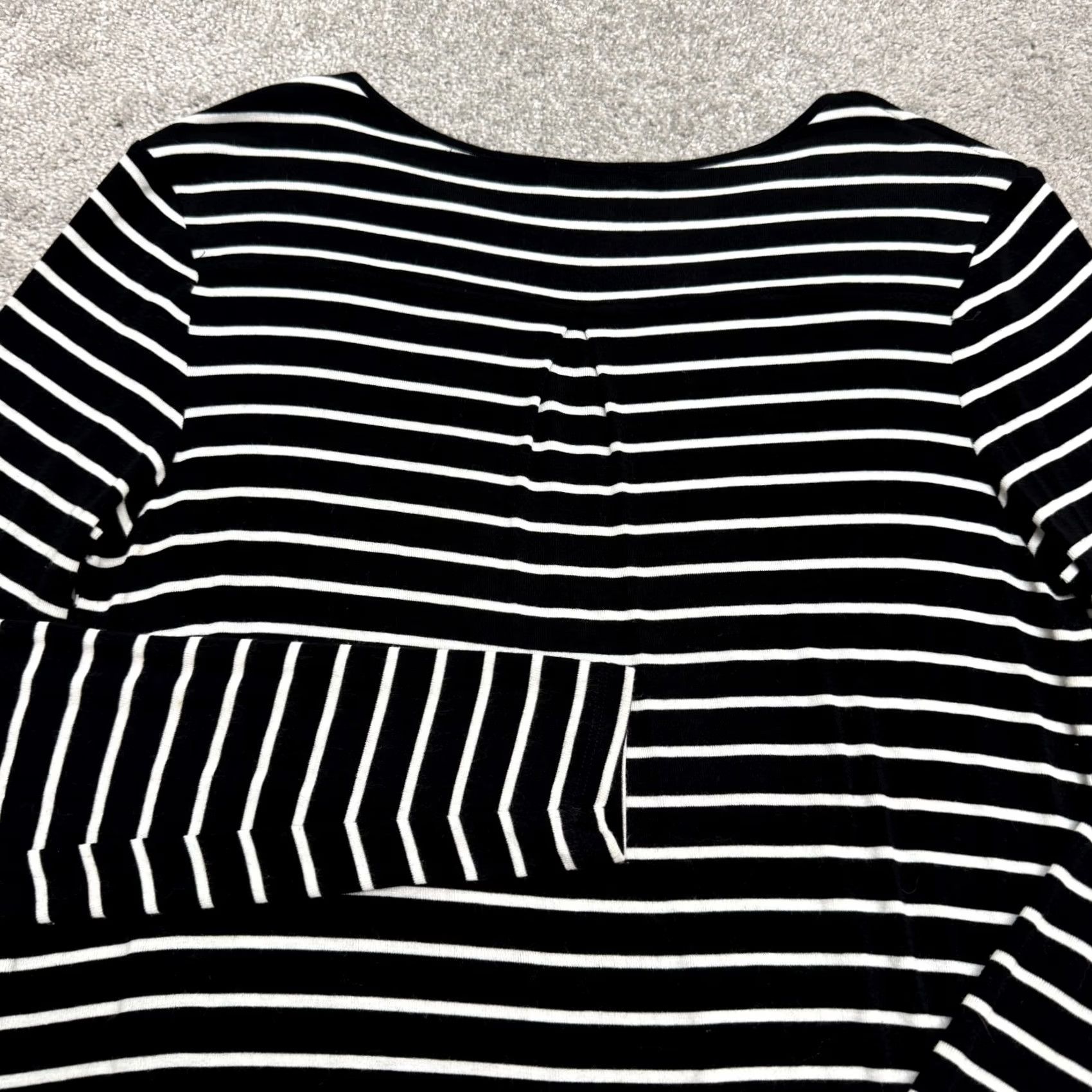 Vintage Witchery Striped Shift Dress Womens Small Black White Long Sleeve Hi-Low Sheer Knit Spandex Viscose Round Neck Regular Length Casual Womens Size S / US 4 / IT 40 - 3 Thumbnail