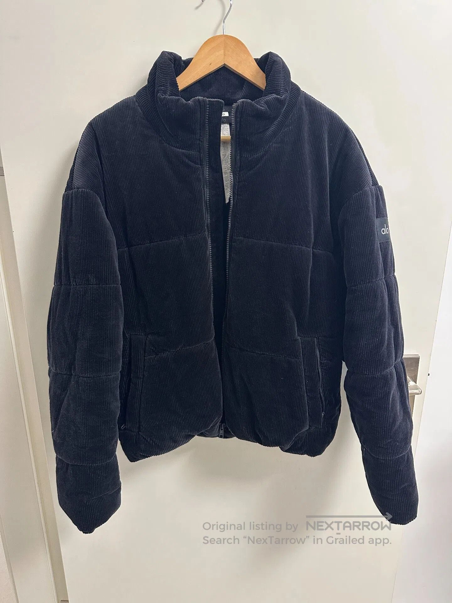 Alo Yoga Alo Yoga Black Corduroy Jacket. Size S / US 4 / IT 40 - 1 Thumbnail