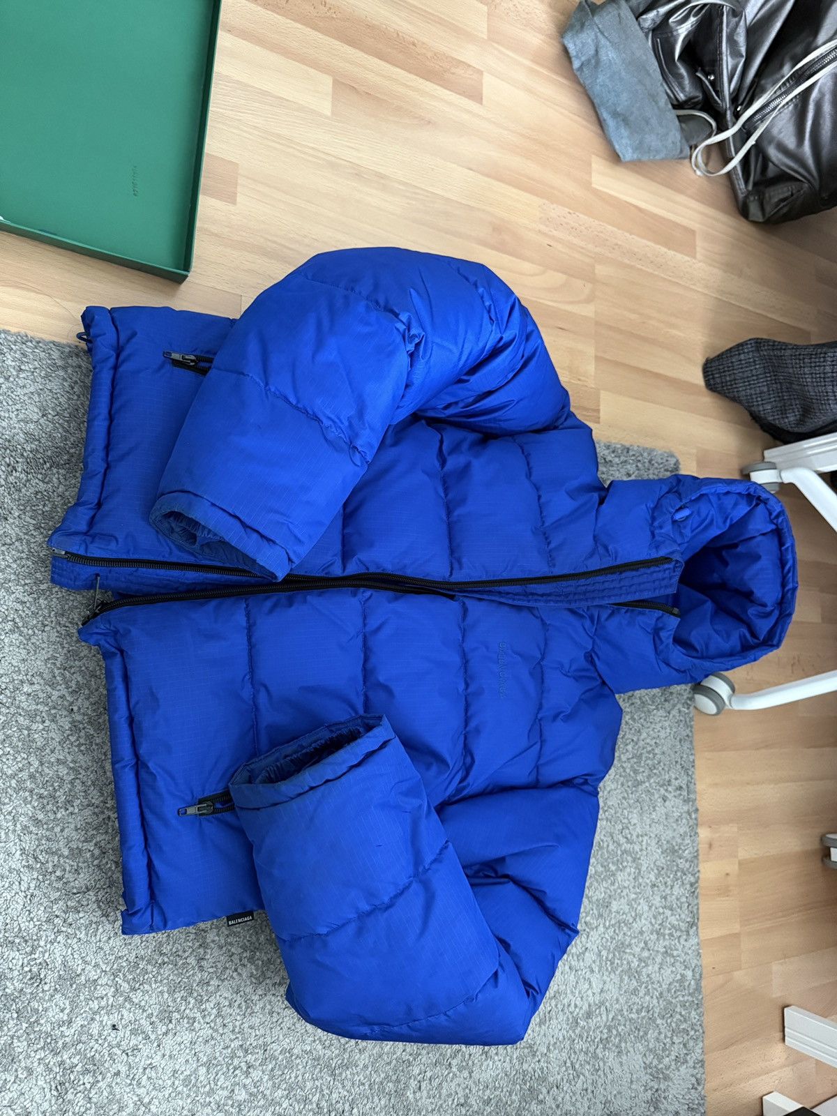 Balenciaga Balenciaga Blue Puffer Jacket with Hood Size US M / EU 48-50 / 2 - 23 Thumbnail