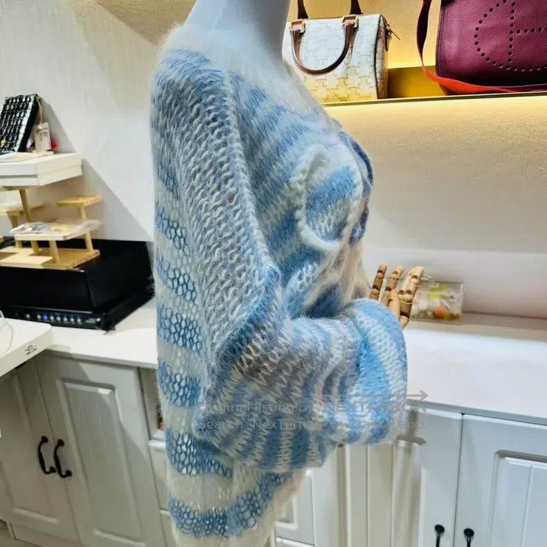 Loewe Loewe Light blue knitted sweater with big logo round neck, Size S / US 4 / IT 40 - 4 Thumbnail
