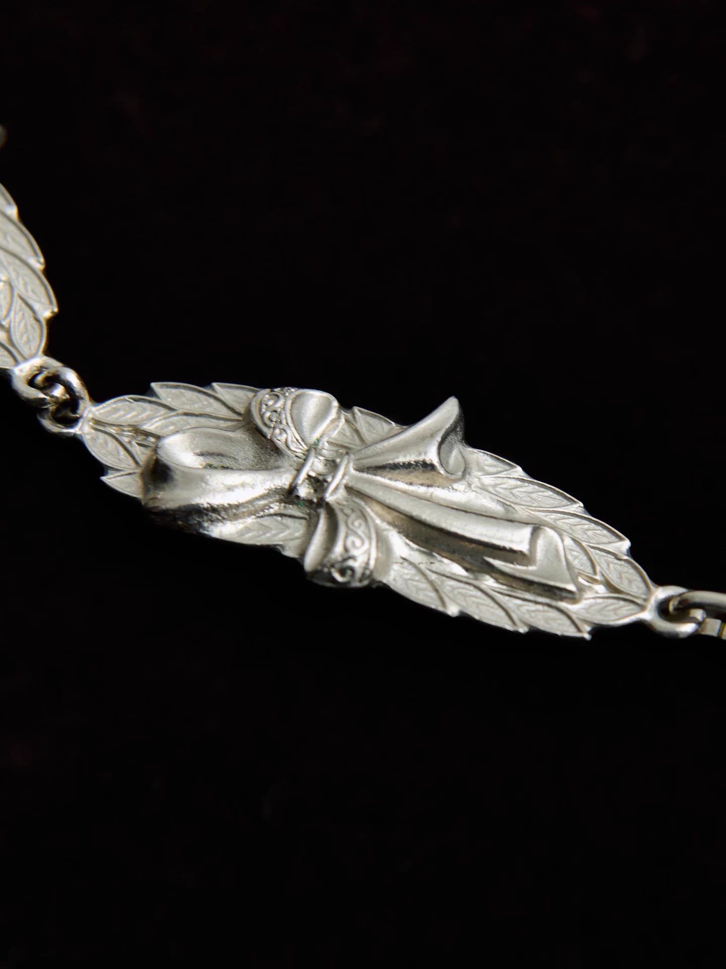 Vintage Vintage French Silver Repousse Floral Leaf Necklace Size ONE SIZE - 9 Thumbnail