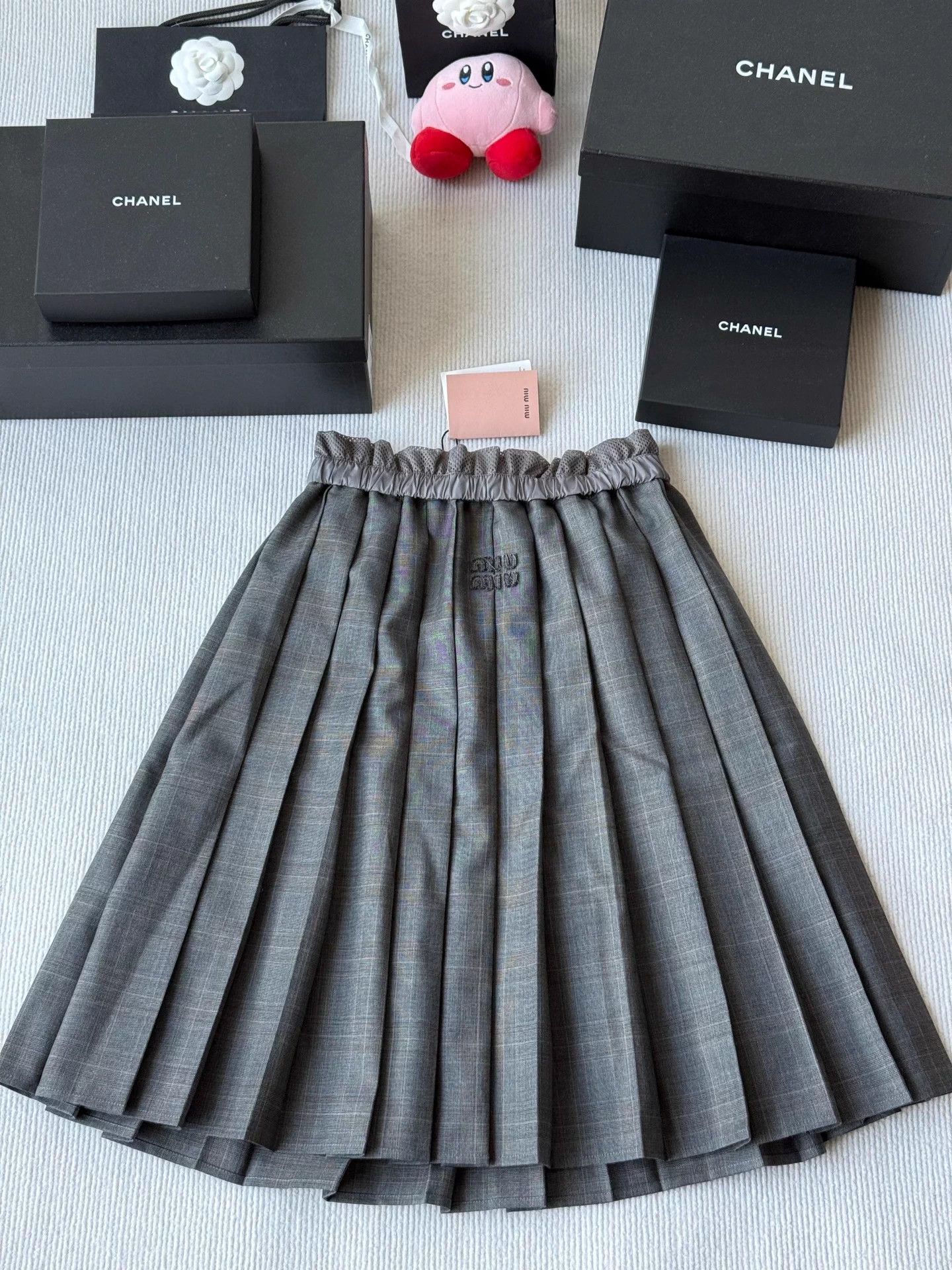 Miu Miu MIU MIU 25 Gray Check Layered Pleated Long Skirt Size XS / US 0-2 / IT 36-38 - 1 Thumbnail