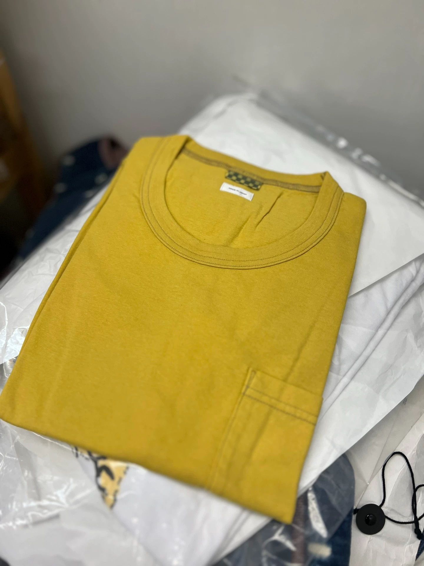 Visvim Visvim Jumbo Tee Pocket Tenugui Cotton Size US S / EU 44-46 / 1 - 3 Thumbnail