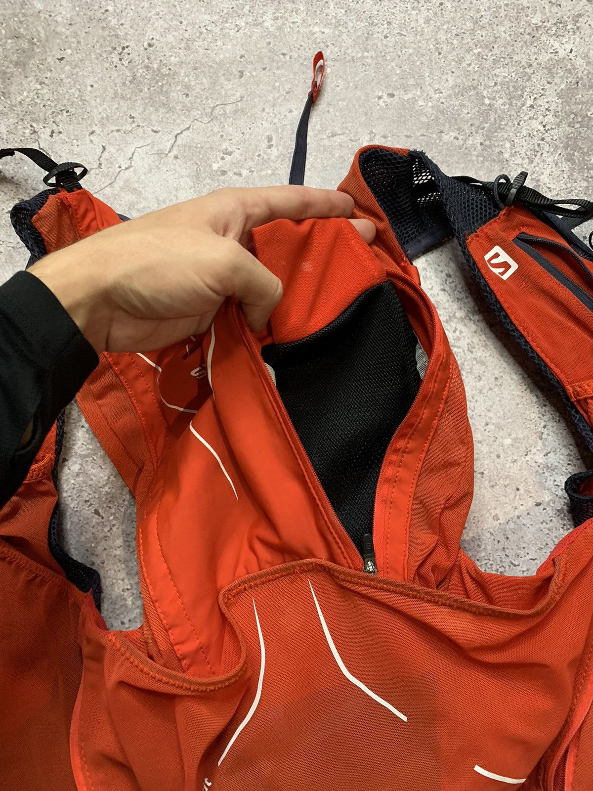 Salomon 00s Salomon Vintage Backpack Bondage bag vest Size ONE SIZE - 13 Thumbnail