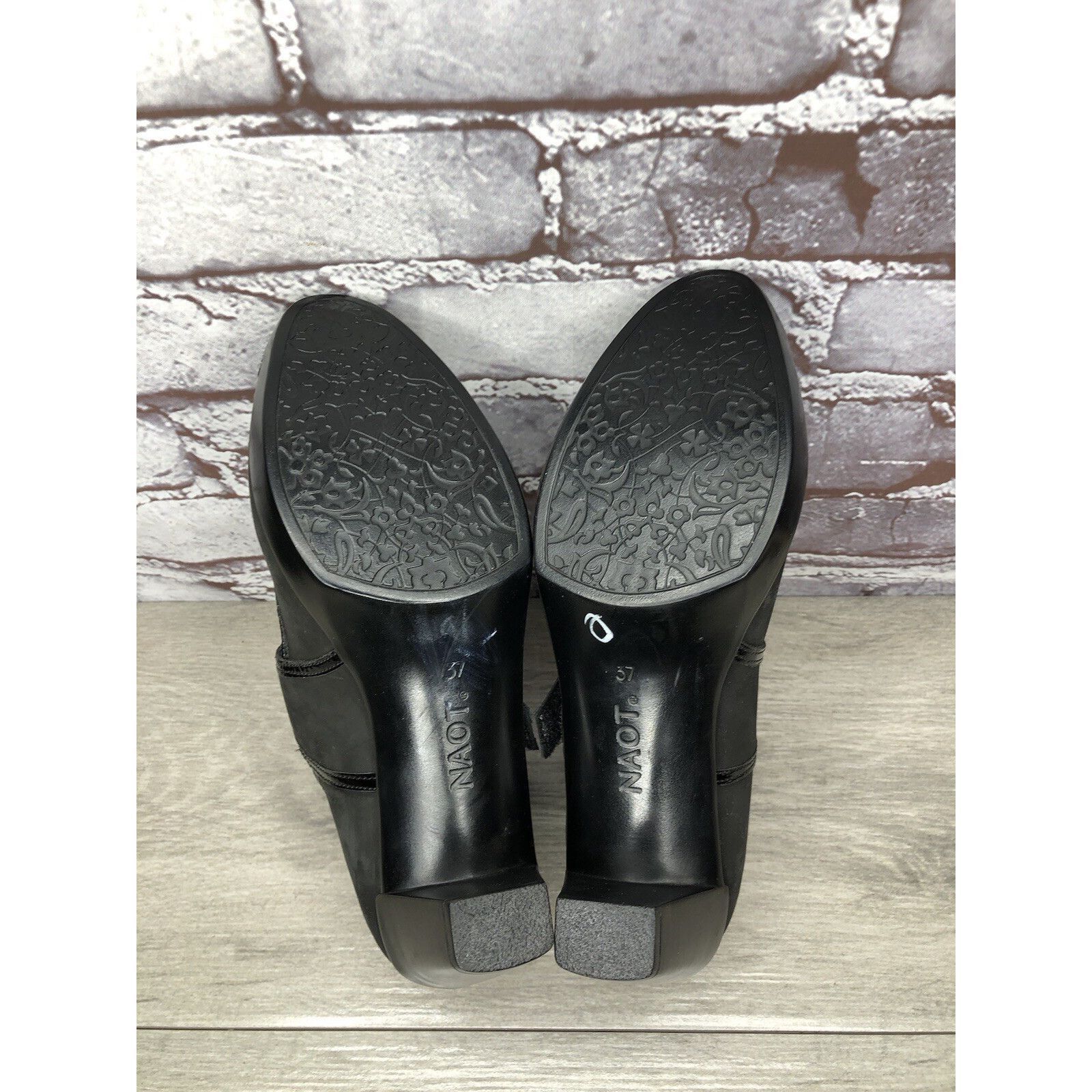 Other Naot Black Nubuck Leather MaryJane Heel Shoes Women Sz 37EU Size US 6.5 / IT 36.5 - 21 Thumbnail