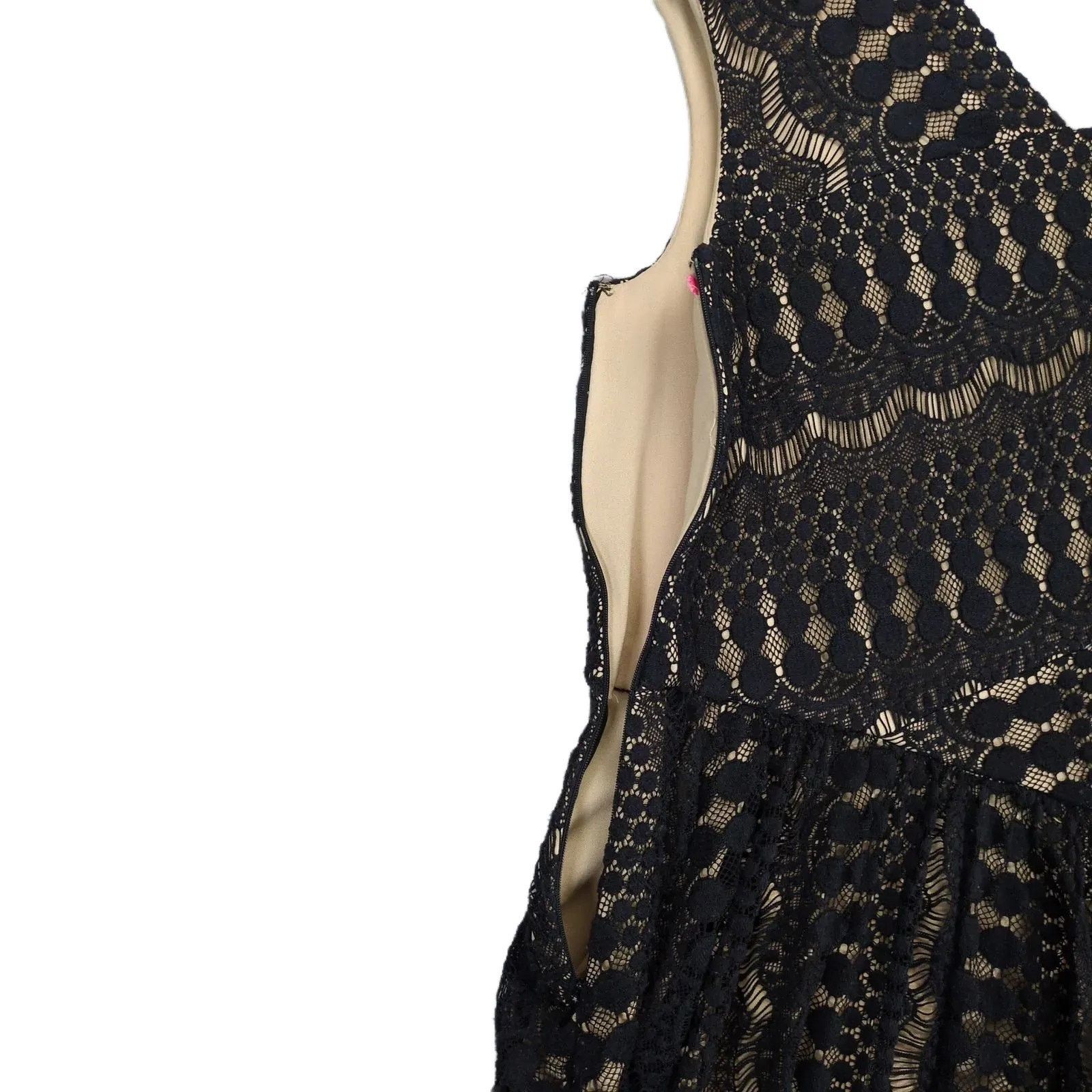 Betsey Johnson Betsey Johnson Overlay Black Lace Fit Flare Sleeveless Dress Size M / US 6-8 / IT 42-44 - 5 Thumbnail
