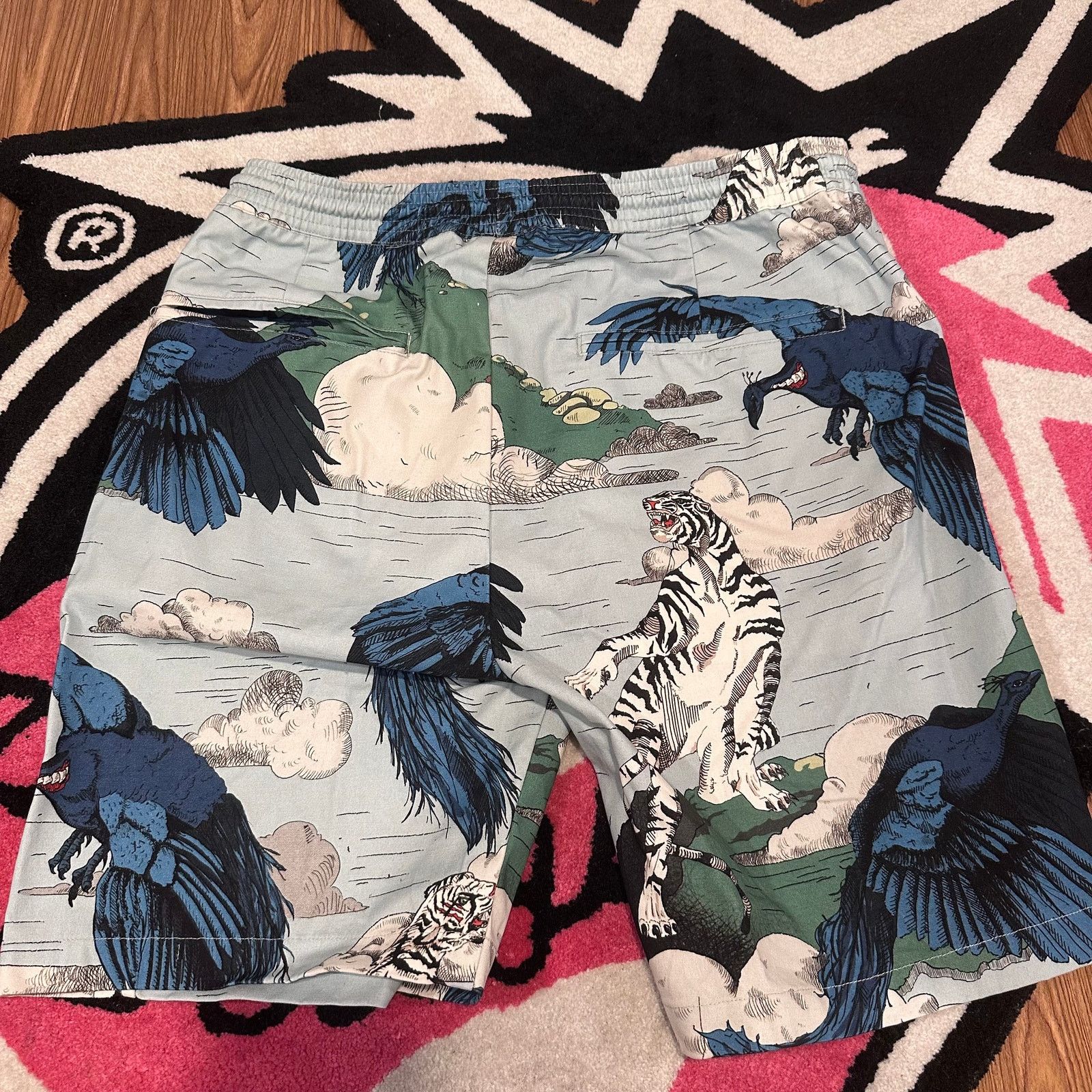 The Hundreds The Hundreds x PRXKHXR Versus Shorts - Size L Size US 32 / EU 48 - 2 Thumbnail