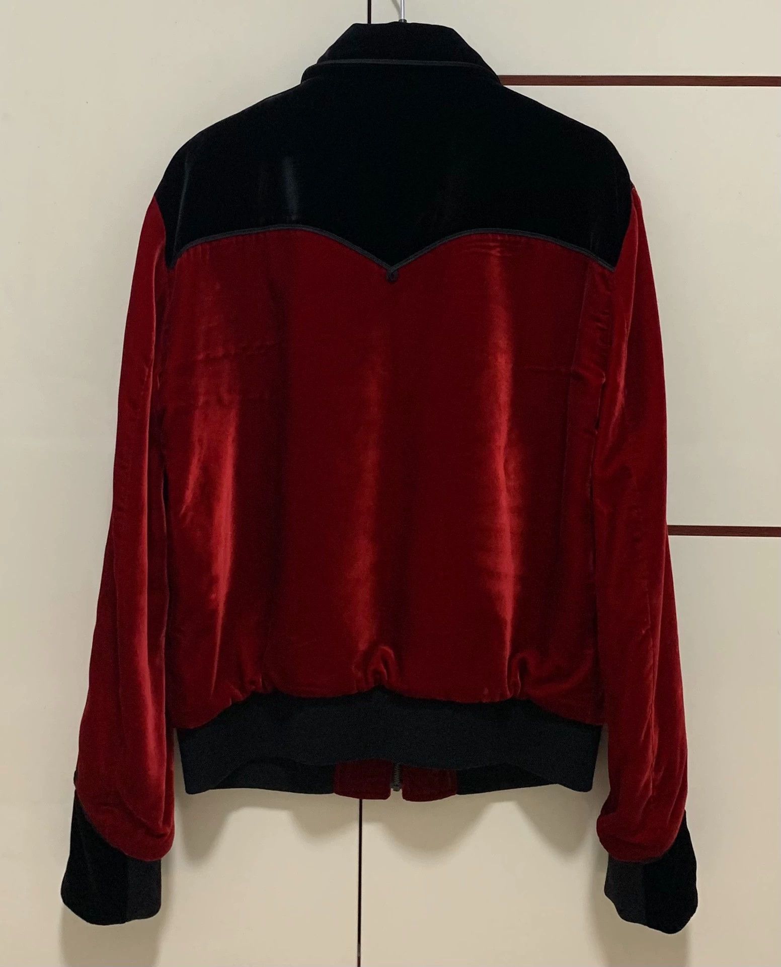Saint Laurent Paris Saint Laurent SLP 16FW Runway Red Velvet Court Jkt Size US M / EU 48-50 / 2 - 2 Thumbnail