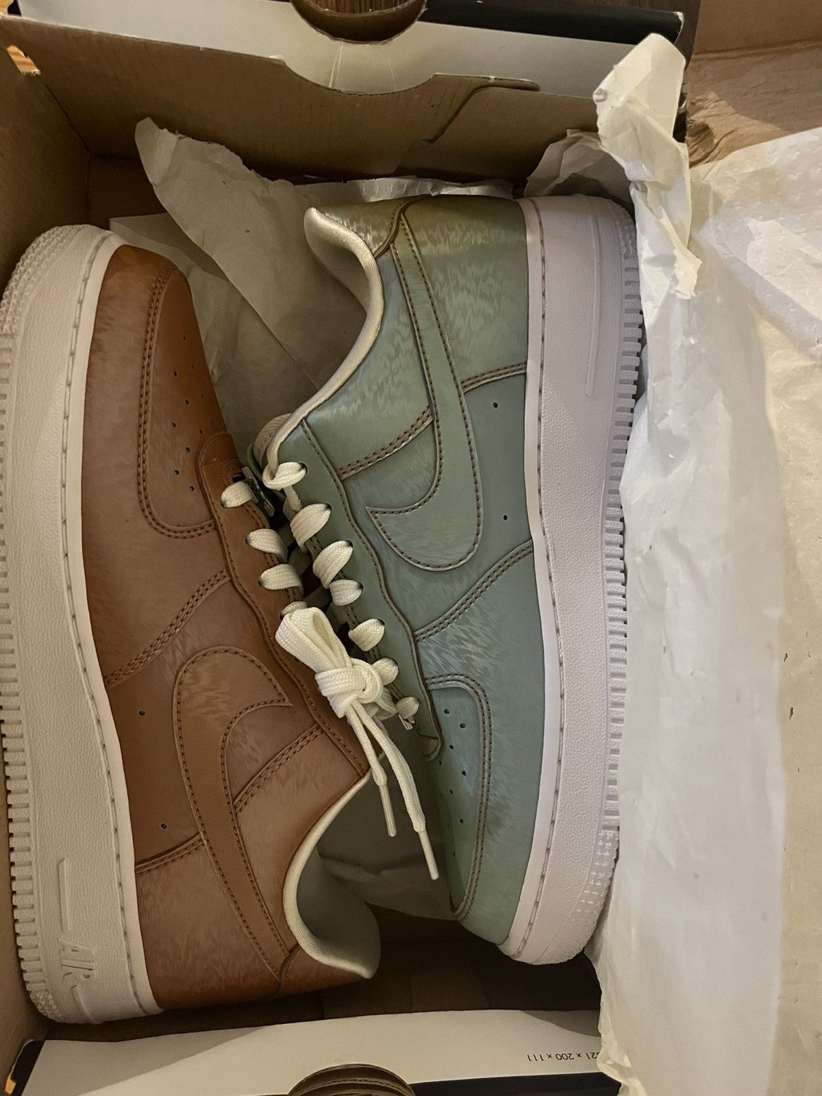 Nike Air Force 1 Lady Liberty Size US 7 / EU 40 - 2 Thumbnail