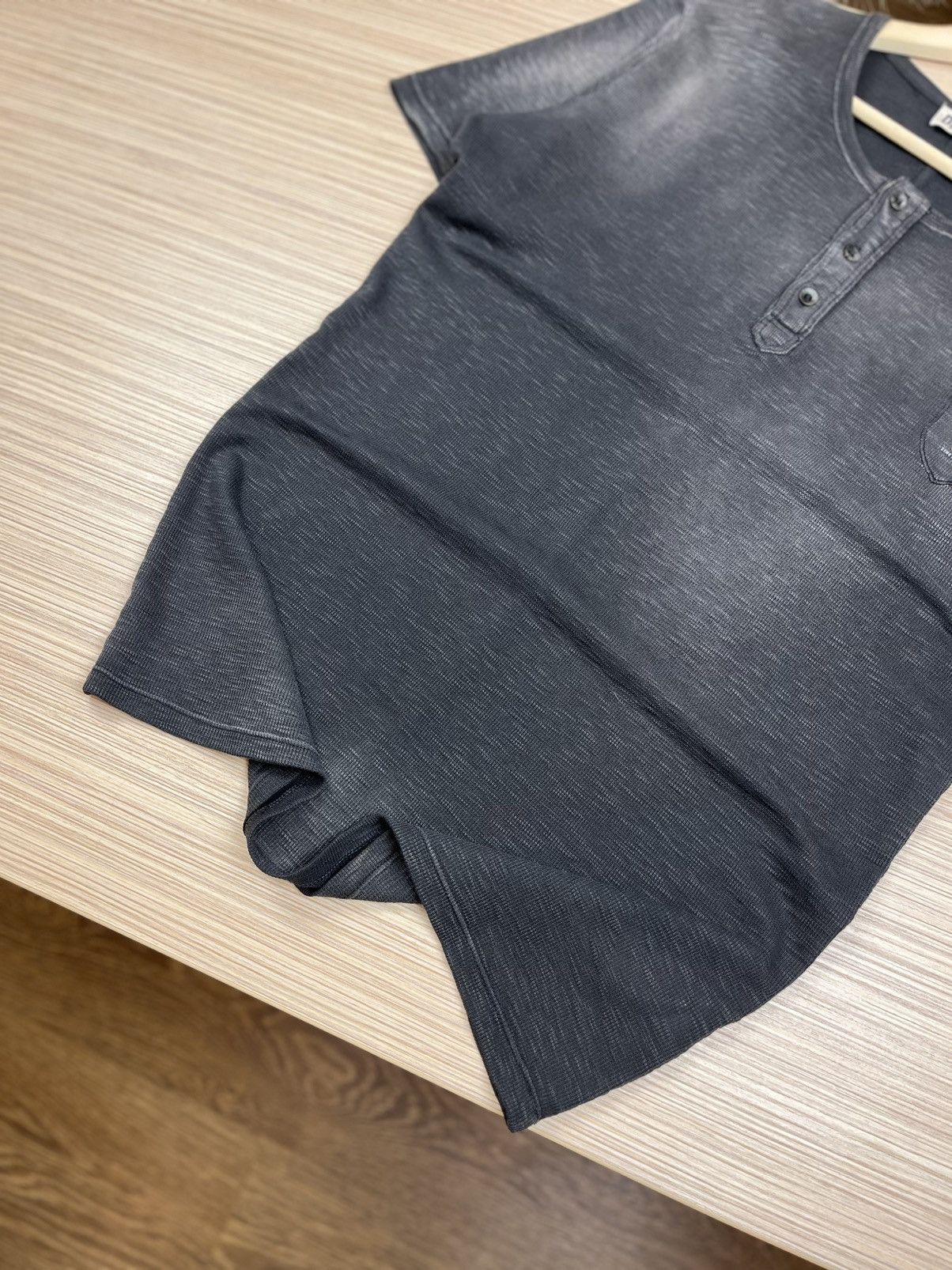 Diesel × Japanese Brand × Vintage Y2K Vintage Diesel Tee Shirt Archive Hype Size US L / EU 52-54 / 3 - 6 Thumbnail