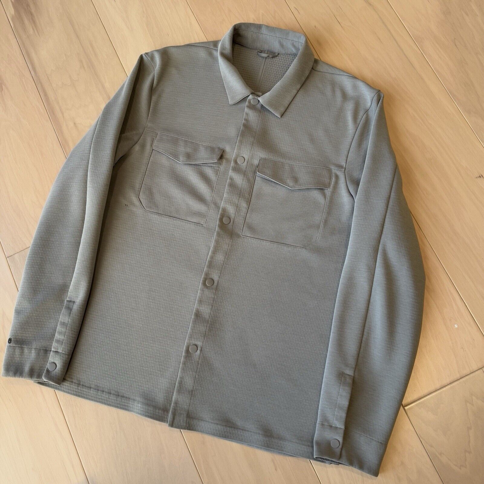 Lululemon Lululemon Gridliner Overshirt L Stone Casual Workwear Size US L / EU 52-54 / 3 - 10 Thumbnail