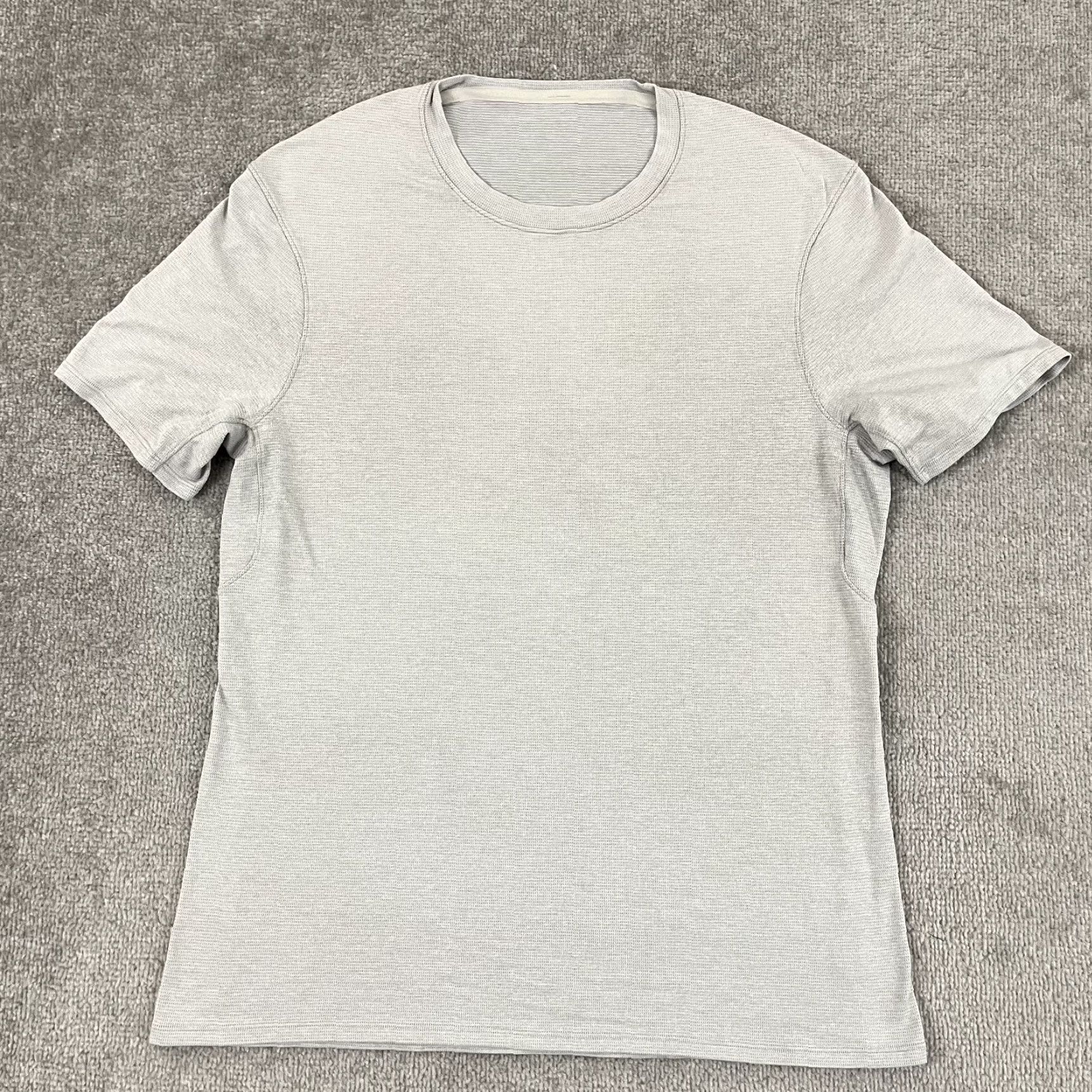 Lululemon Lululemon Mens Large Gray Everyday Essential Stretch Crew Neck Shirt Athleisure Size US L / EU 52-54 / 3 - 3 Thumbnail