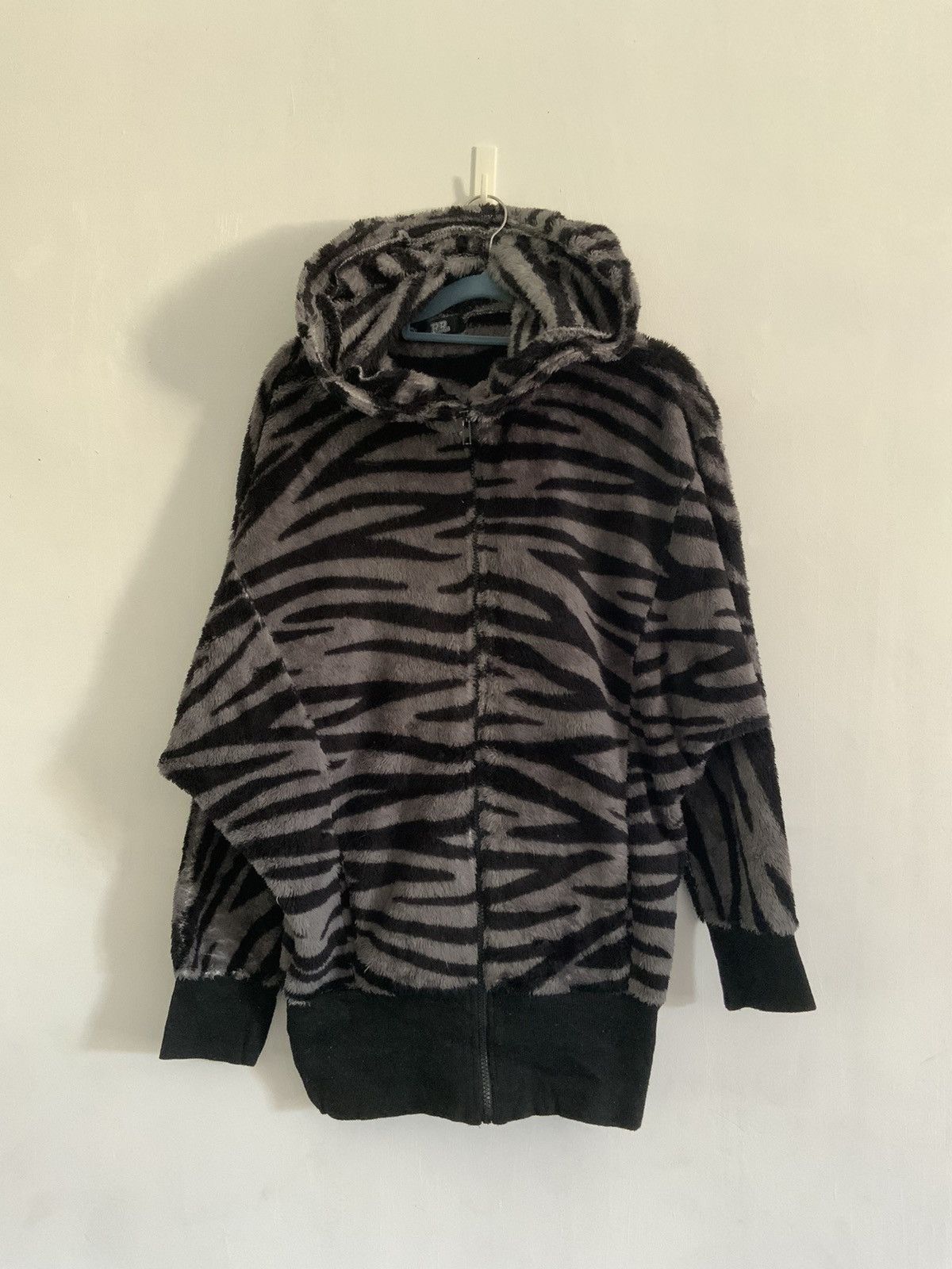 Japanese Brand Ryu Ryu Mohair Fur Leopard Style Hoodie Size US L / EU 52-54 / 3 - 1 Thumbnail