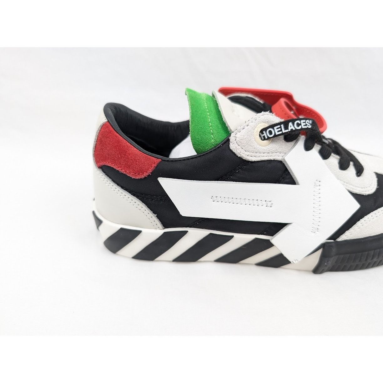 Off-White o1rshd1 Floating Arrow Low-Top Sneakers in Off White Size US 6 / EU 39 - 5 Thumbnail