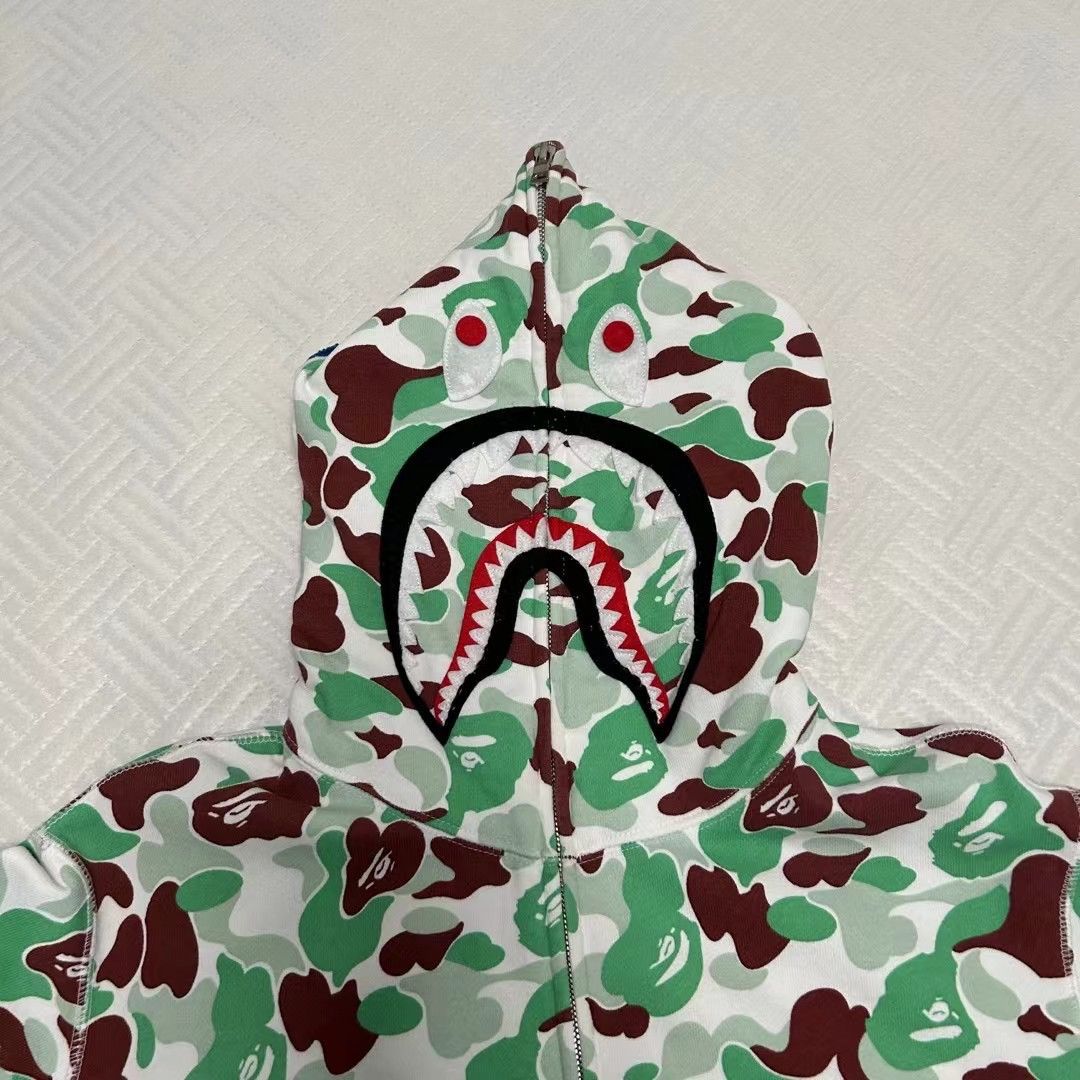 Bape LIMITED COLOR CAMO SHARK FULL ZIP HOODIE Size US S / EU 44-46 / 1 - 2 Thumbnail