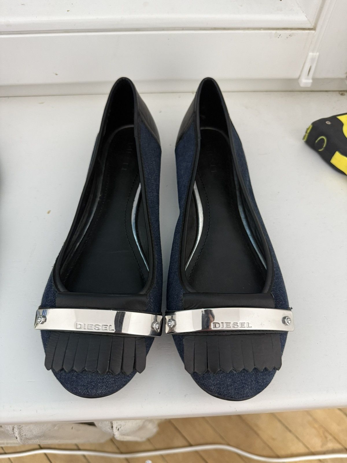 Diesel Very nice Size US 9 / IT 39 - 1 Thumbnail
