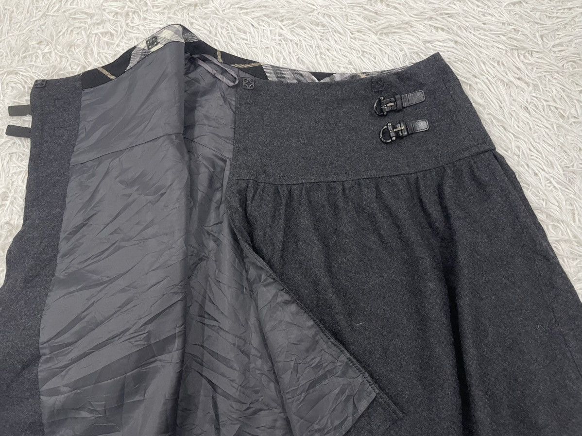 Burberry Burberry London Blue Label Wool Skirt Size 26" / US 2 / IT 38 - 4 Thumbnail