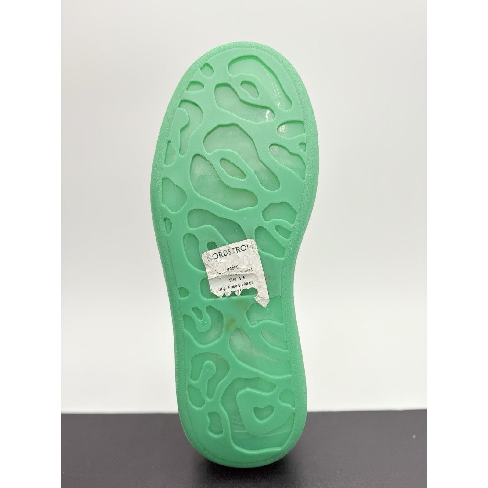 Alexander McQueen Alexander McQueen Oversized ' White Green Sole '| VERY CLEAN Size US 8 / EU 41 - 7 Thumbnail